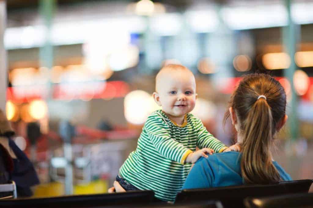 How to Pack Your Handbag for a Flight With a Baby