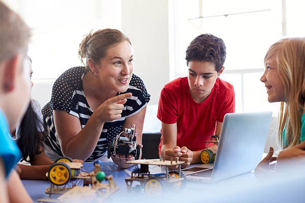 7 Summer Camp Alternatives for Kids of All Ages