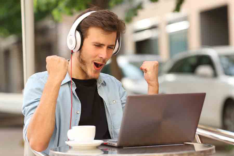 How to Celebrate a Virtual Graduation This Year